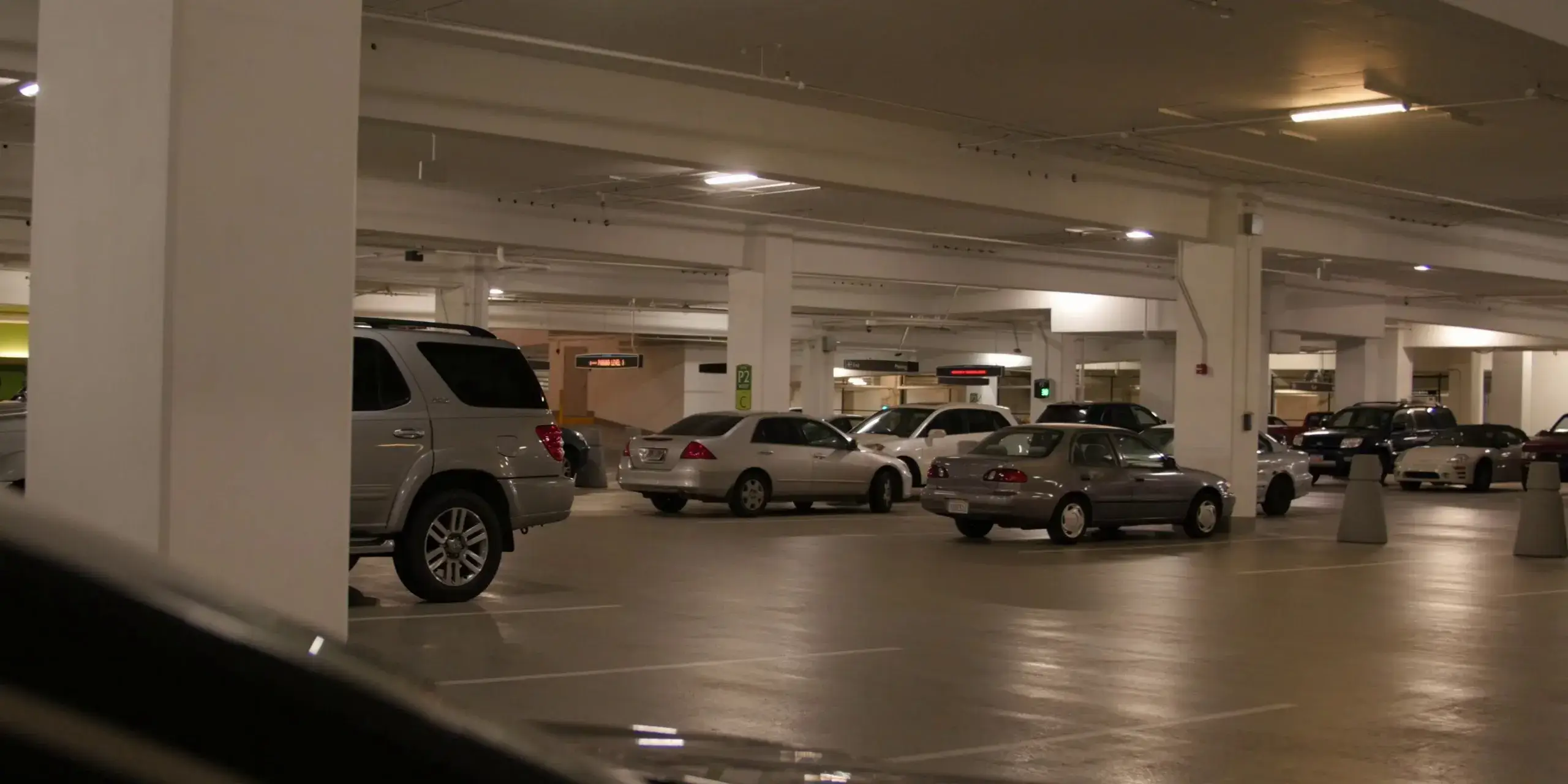 4-Parking-guidance-management-system