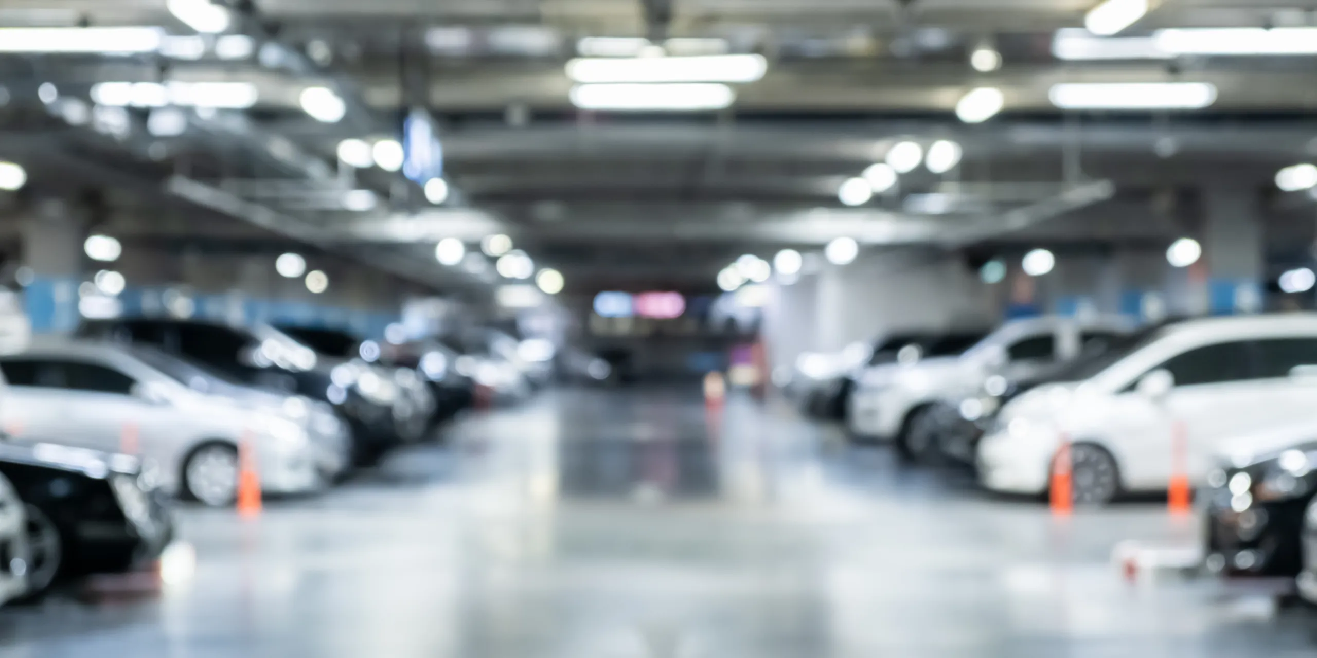 blur-not-in-focus-underground-full-parked-not-empt-2023-11-27-05-26-50-utc